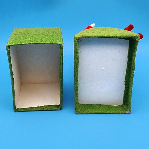 Santa Claus On Rooftop Green Felt Box Ornament Holly Gold Bell & Foil Accents v1 - Picture 9 of 10